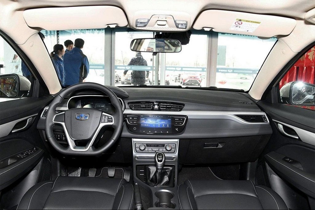 Modernizovaný sedan Geely Emgrand 7