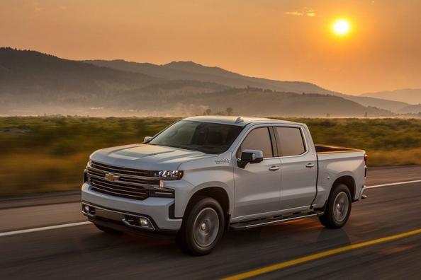 Recenze pick-upu Chevrolet Silverado nové generace