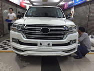 Toyota Land Cruiser 200 2007–2021 Sada bodykitu 2016↗ (Modelista V2) Černá barva fotografie 4