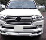 Toyota Land Cruiser 200 2007–2021 Sada bodykitu 2016↗ (Modelista V2) Černá barva fotografie 6