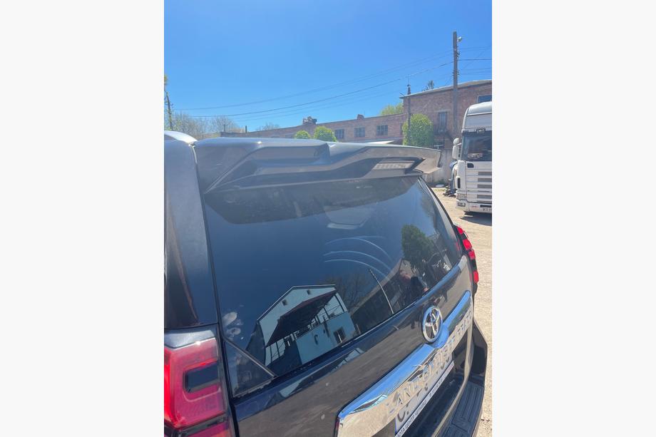 Toyota Land Cruiser Prado 150 2009–2023 Nástavec spoileru (na originální spoiler) Fotografie 7