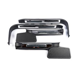 Plastové prahové lišty s podsvícením (černé) Toyota Land Cruiser 200 2007–2021 fotografie 4