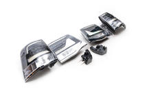 Toyota Land Cruiser 200 2007–2021 Zadní světla 2016+ (Executive Black) fotografie 3