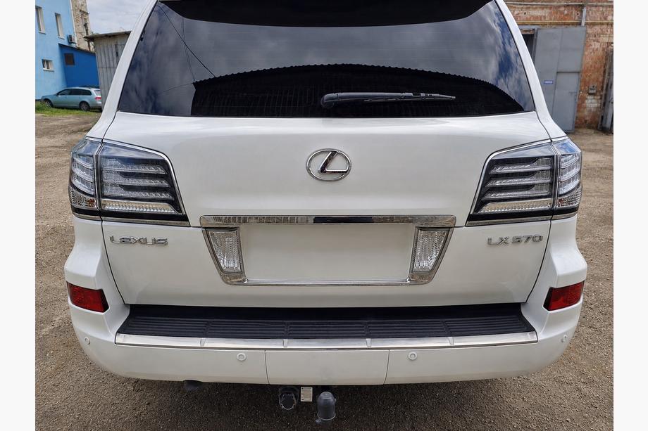 Lexus LX570/450d 2008–2022 Zadní brzdová světla 2012-2015 (Supercharger, 2 ks) Fotografie 2