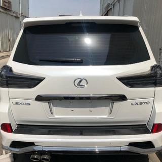 Zadní světla 2016+ (Superior Black, 2 ks) Lexus LX570/450d 2008–2022 fotografie 4