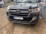 Toyota Land Cruiser 200 2007–2021 Restylingová sada z LC200 2008-2015 na 2019 Executive fotografie 7