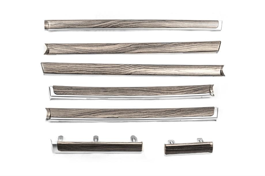 Toyota Land Cruiser 200 2007–2021 Dřevěné dekorační vložky do dveří (tmavé dřevo) Image