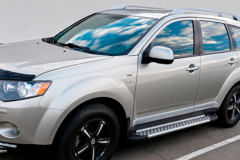 Mitsubishi Outlander 2006–2012 Boční nášlapy Allmond Grey (2 ks, hliník) Image