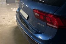 Volkswagen Tiguan 2016–2023 Ochranná lišta zadního nárazníku (Carmos, nerez) fotografie 10