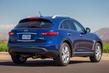 Recenze crossoveru Infiniti QX70 fotografie 2