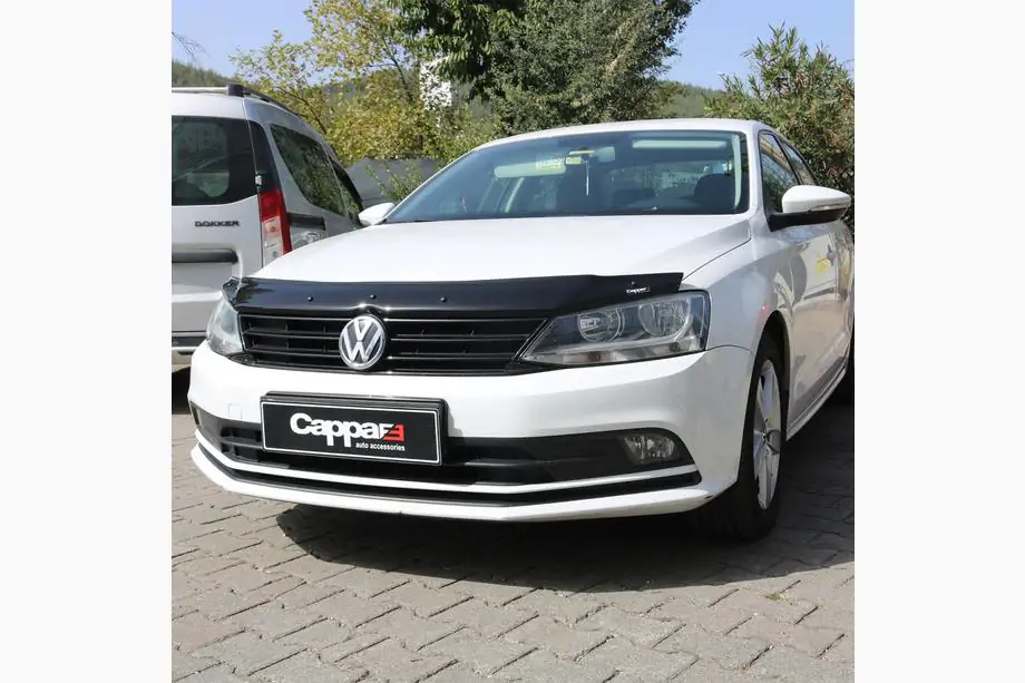 Volkswagen Jetta 2011–2018 Deflektor na kapotu (EuroCap) Fotografie 1