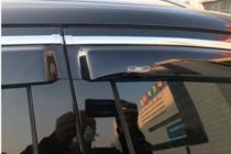 Audi Q7 2005–2015 Okenní deflektory s chromovou lištou (4 ks, HIC) fotografie 8
