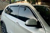 BMW X5 F15 2013–2018 Okenní deflektory s chromovou lištou (4 ks, HIC) fotografie 4