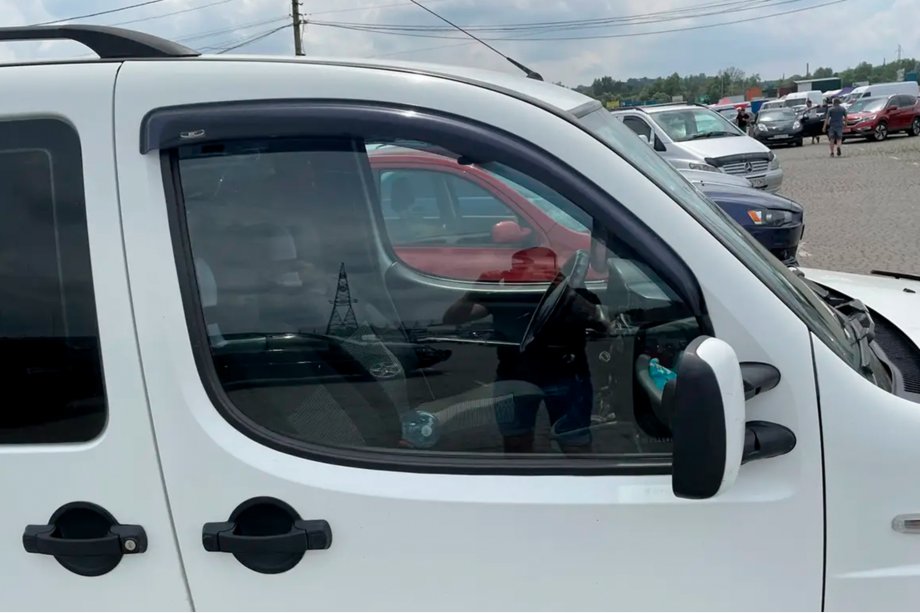 Fiat Doblo I 2005–2010 Ofuky oken (2 ks, HIC) Image