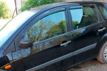 Ford Fiesta 2002–2008 Ofuky oken (4 ks, HIC) fotografie 2