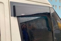 Ford Transit 2000–2014 Ofuky oken (2 ks, HIC) fotografie 7