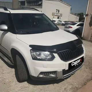 Deflektor kapoty 2013+ (EuroCap) Skoda Yeti 2009–2017 fotografie 1