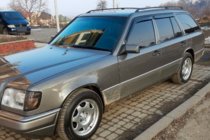 Mercedes E-Class W124 1984–1997 Okenní deflektory SW (4 ks, HIC) fotografie 4