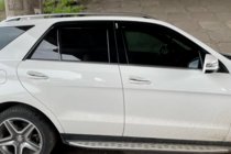 Mercedes GL/GLS třída X166 2012–2019 Ofuky oken (4 ks, HIC) fotografie 2
