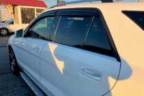 Mercedes GL/GLS třída X166 2012–2019 Ofuky oken (4 ks, HIC) fotografie 9