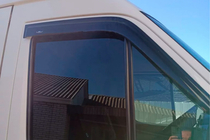 Mercedes Sprinter W901/902/903/904/905 1995–2006 Ofuky oken (2 ks, HIC) fotografie 6