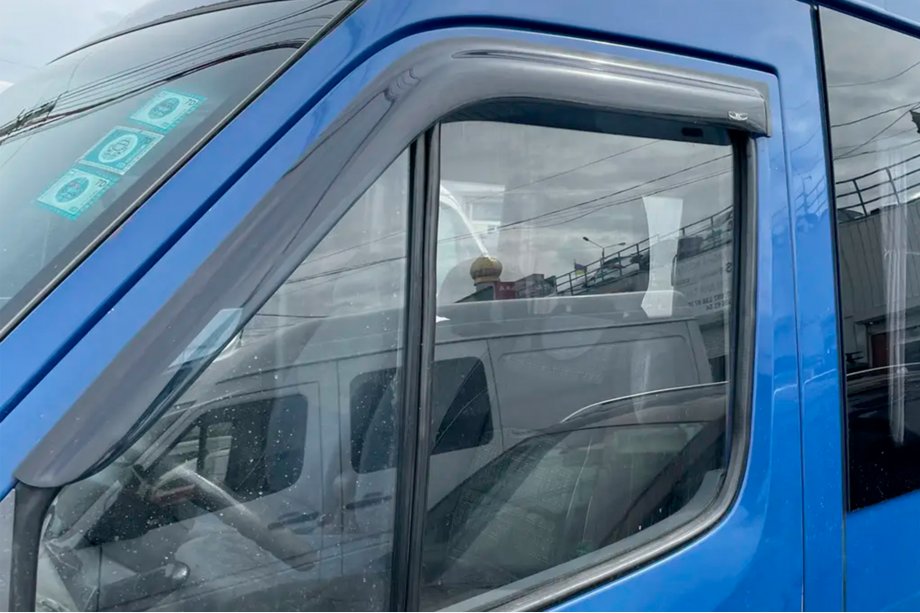 Mercedes Sprinter W901/902/903/904/905 1995–2006 Ofuky oken (2 ks, HIC) Image