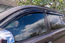 Mitsubishi Pajero Sport 2008–2015 Ofuky oken (4 ks, HIC) fotografie 2