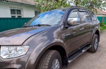 Mitsubishi Pajero Sport 2008–2015 Ofuky oken (4 ks, HIC) fotografie 3