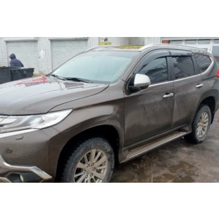 Ofuky oken (4 ks, HIC) Mitsubishi Pajero Sport 2015– fotografie 3