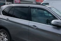 Nissan Qashqai 2014–2021 Okenní deflektory s chromovou lištou (4 ks, HIC) fotografie 8