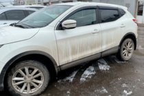 Nissan Qashqai 2014–2021 Okenní deflektory s chromovou lištou (4 ks, HIC) fotografie 5