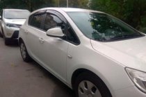 Opel Astra J 2009–2015 Ofuky oken HB (4 ks, HIC) fotografie 2