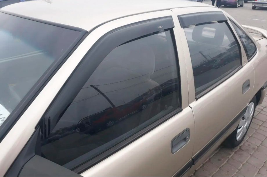 Opel Vectra A 1987–1995 Deflektory oken SD (4 ks, HIC) Image
