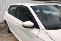 Skoda Fabia 2014–2021 Ofuky oken HB (4 ks, HIC) fotografie 1
