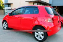 Toyota Yaris 2006–2011 Ofuky oken HB (4 ks, HIC) fotografie 2