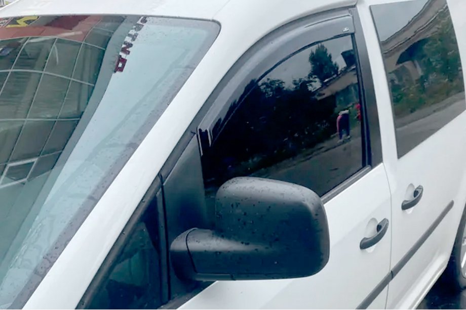 Volkswagen Caddy 2004–2010 Ofuky oken (2 ks, HIC) Image