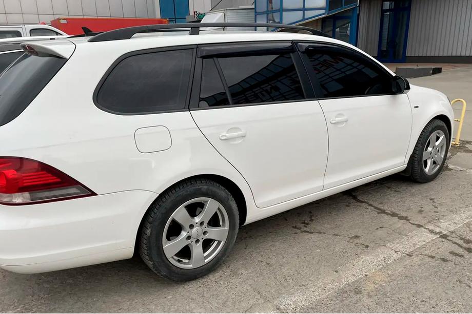 Volkswagen Golf 6 2008–2014 Okenní deflektory Variant (4 ks, HIC) Fotografie 3