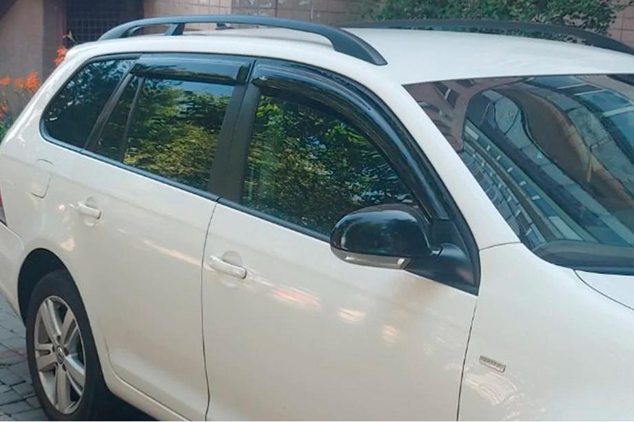 Volkswagen Golf 6 2008–2014 Okenní deflektory Variant (4 ks, HIC) Fotografie 5