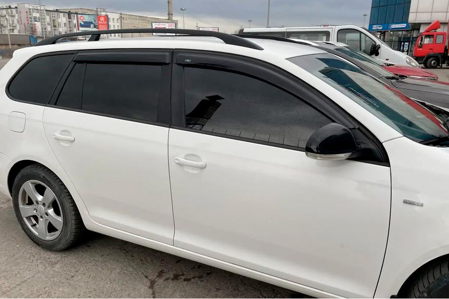 Volkswagen Golf 6 2008–2014 Okenní deflektory Variant (4 ks, HIC) Fotografie 1