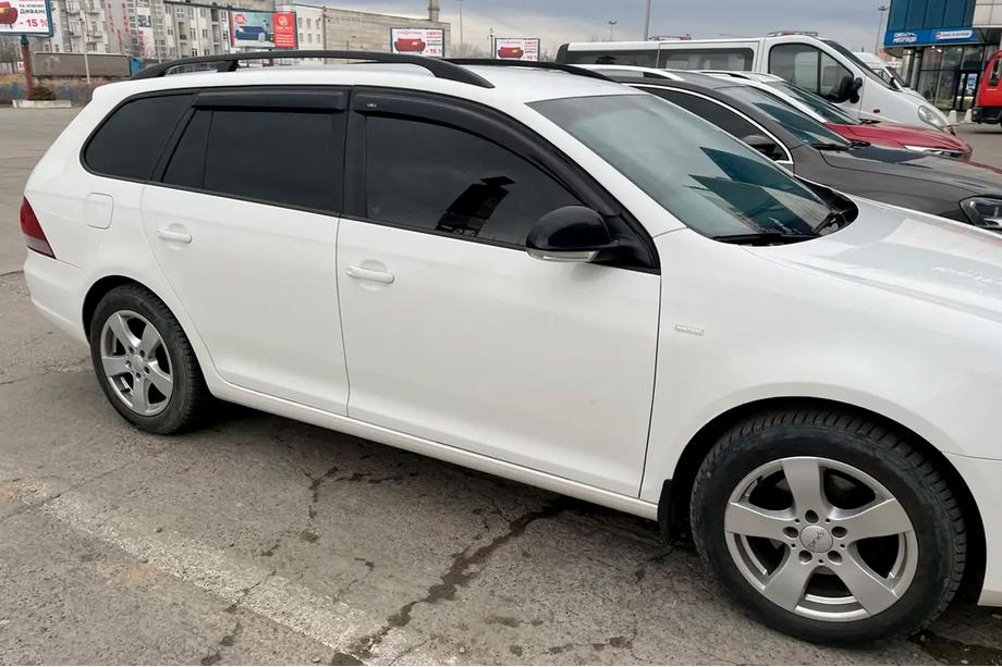 Volkswagen Golf 6 2008–2014 Okenní deflektory Variant (4 ks, HIC) Fotografie 4