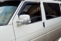Volkswagen T4 Caravelle/Multivan 1990–2003 Ofuky oken (2 ks, HIC) fotografie 3