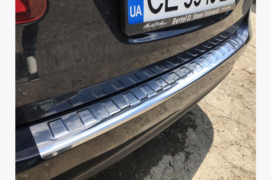Mercedes B-class W246 2011–2018 Nerezová lišta na zadní nárazník Carmos Fotografie 5