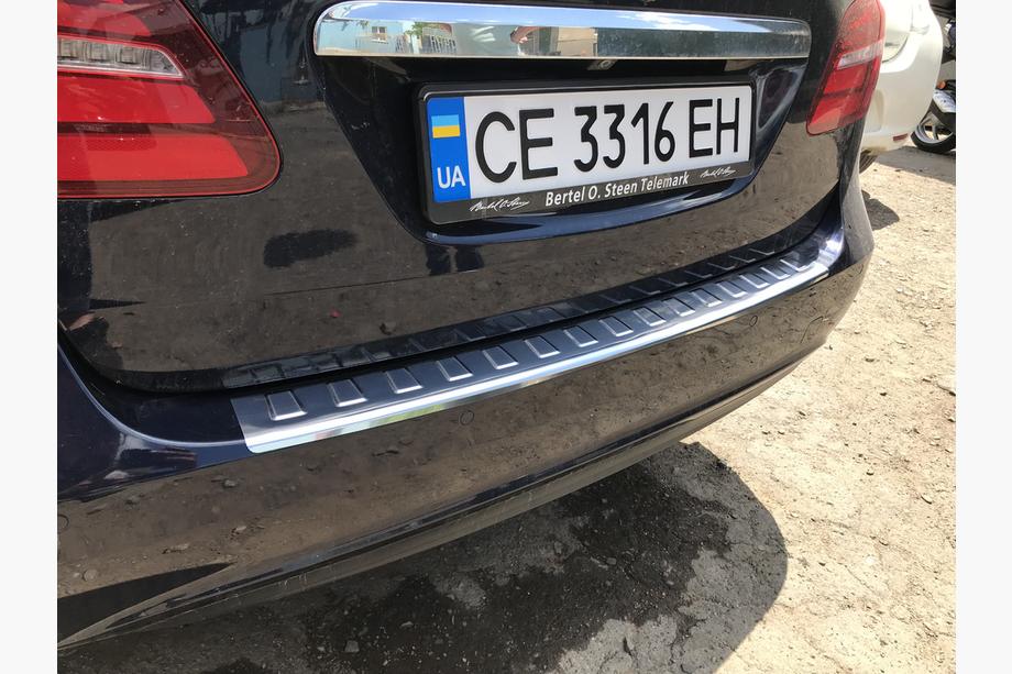 Mercedes B-class W246 2011–2018 Nerezová lišta na zadní nárazník Carmos Fotografie 4