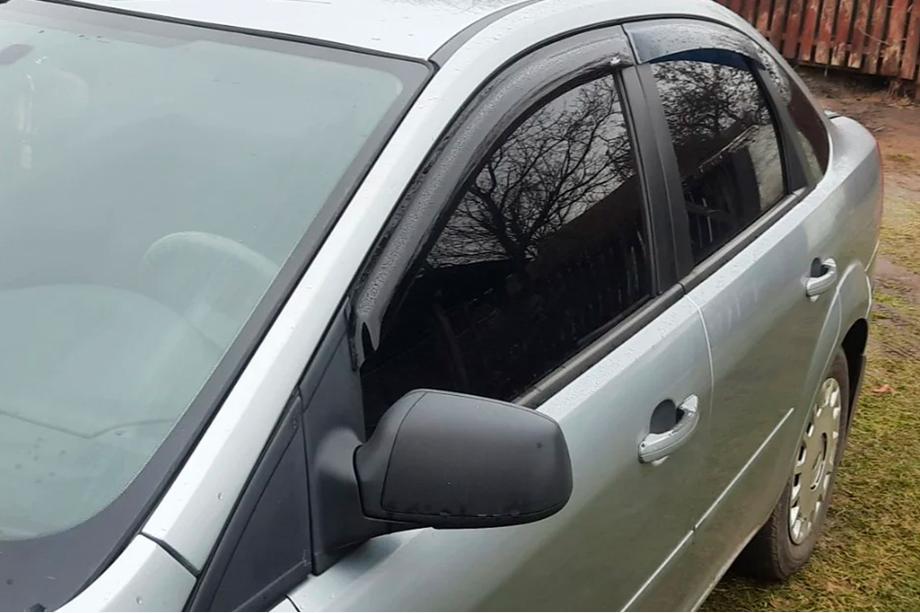 Ford Focus II 2008–2011 Ofuky oken SD/HB (4 ks, HIC) Image