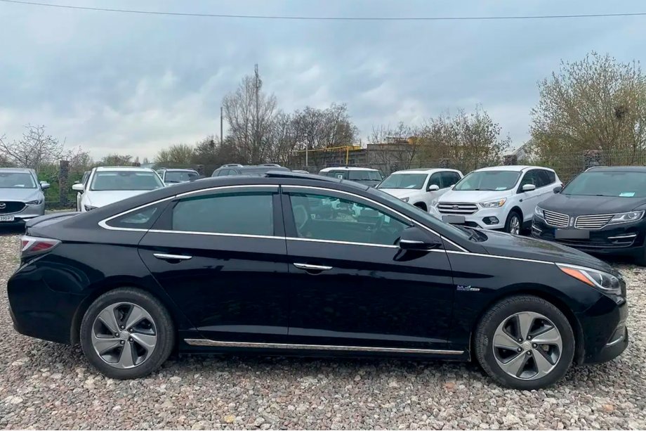 Hyundai Sonata LF 2014–2019 Okenní deflektory s chromovou lištou (4 ks, HIC) Image