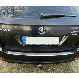 Lišta zadního nárazníku Carmos V1 (SW, nerez) Skoda Superb 2009–2015 fotografie 1