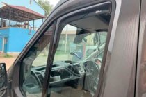 Mercedes Sprinter W906 2006–2018 Okenní deflektory vkládací (2 ks, HIC) fotografie 12