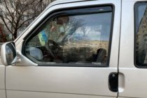 Volkswagen T4 Transporter 1990–2003 Okenní deflektory vkládací (2 ks, HIC) fotografie 2
