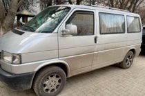 Volkswagen T4 Caravelle/Multivan 1990–2003 Okenní deflektory vkládací (2 ks, HIC) fotografie 3