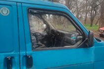 Volkswagen T4 Caravelle/Multivan 1990–2003 Okenní deflektory vkládací (2 ks, HIC) fotografie 8